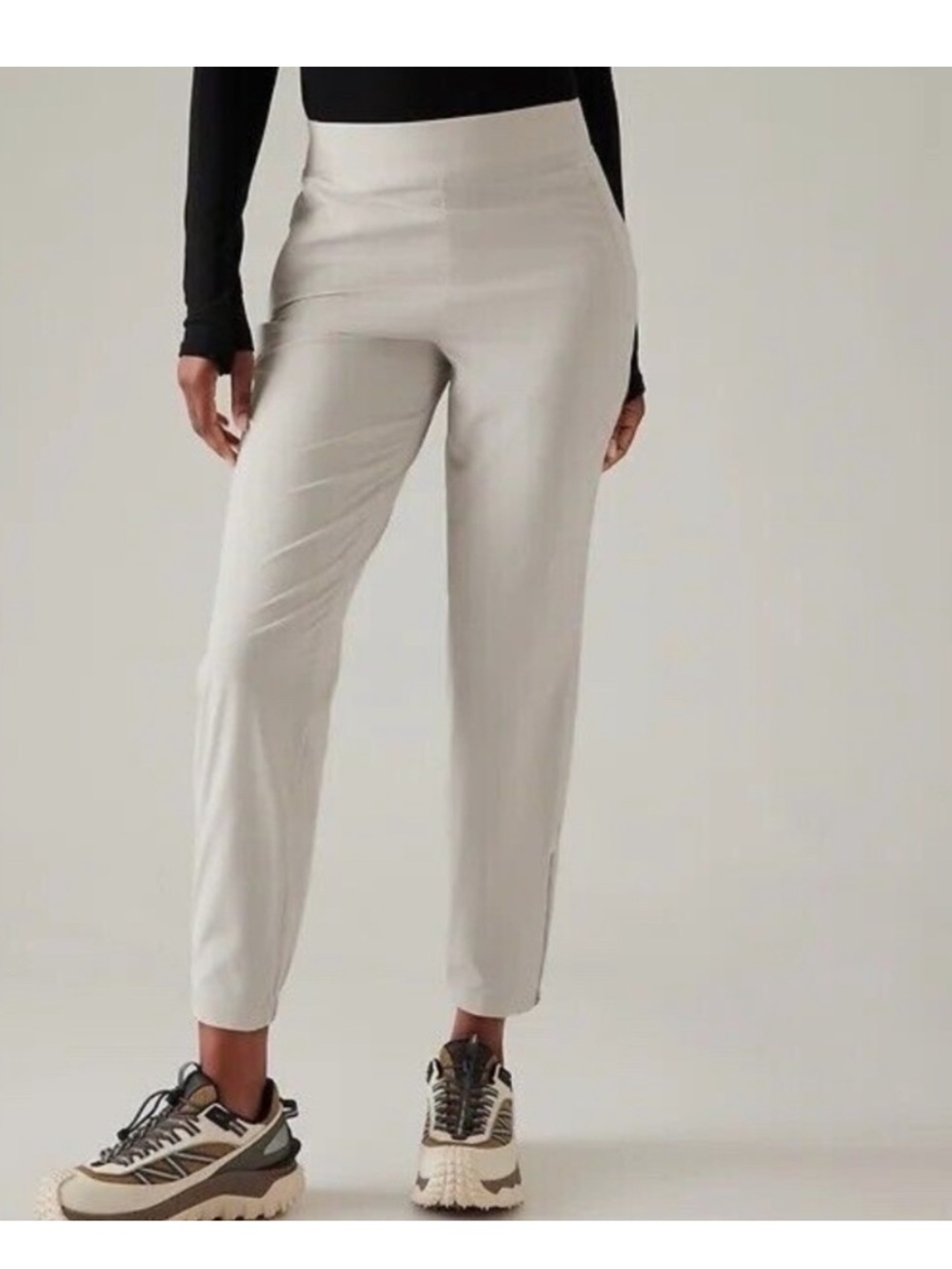 Athleta Abalone Beige Brooklyn Heights Jogger Pants Size 6 Neutral